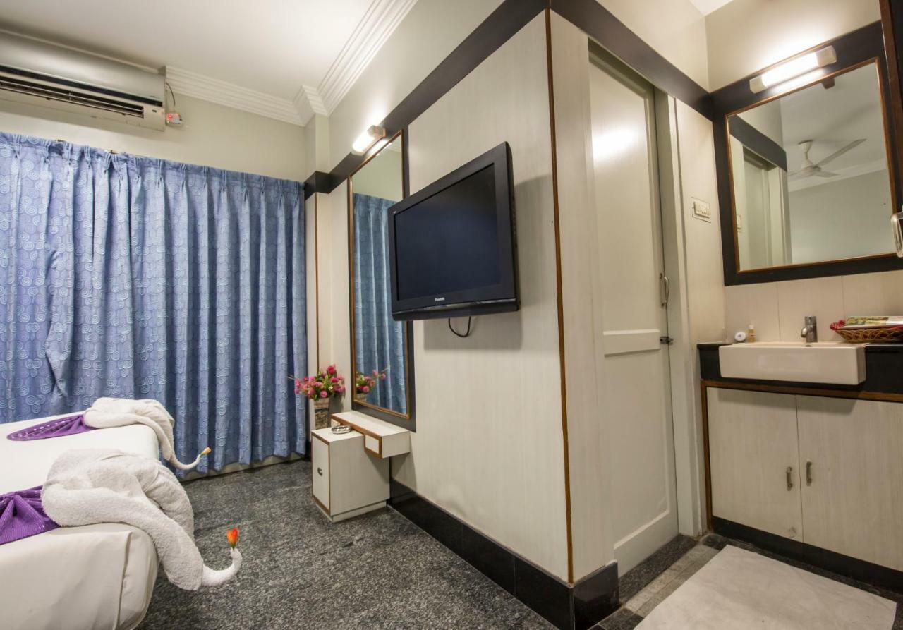 Hotel Aryaas Palayankottai Екстериор снимка