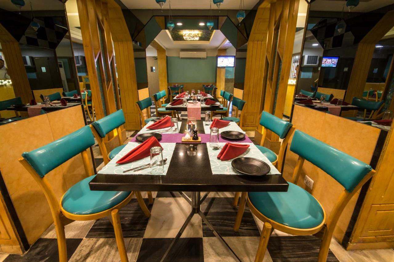 Hotel Aryaas Palayankottai Екстериор снимка